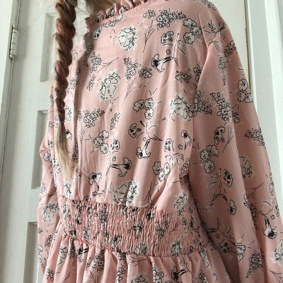 Suzanne Betro | Pink Floral Ruffle-Sleeve Empire Waist Dress - Large - Picture 3 of 4